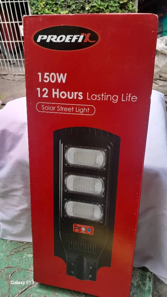 Foco exterior de 150 w, con panel solar 24500 cup's foto | MELLSHOP |  BizneCubano