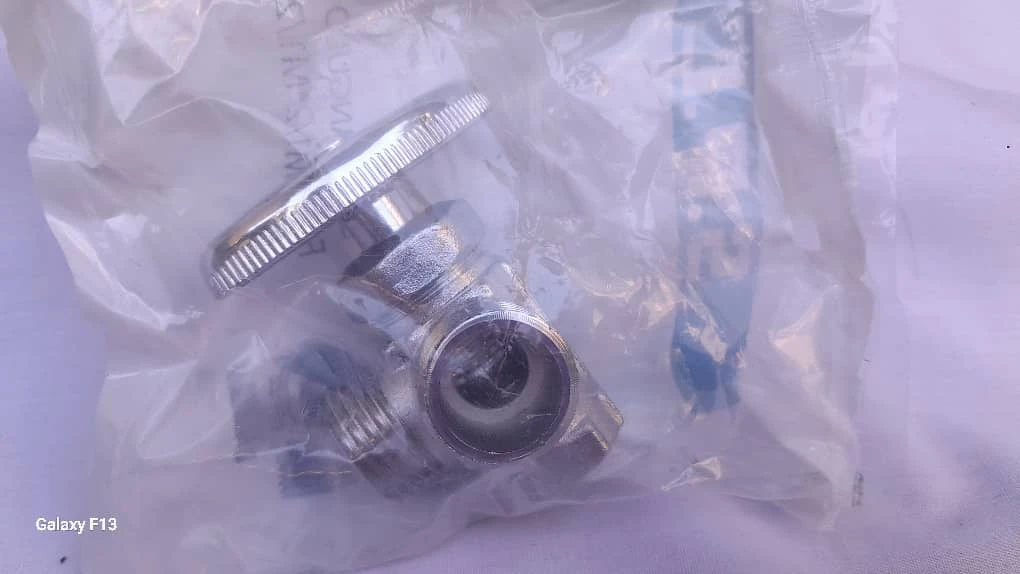 Llave de angulo doble 1200 cup's foto | MELLSHOP |  BizneCubano