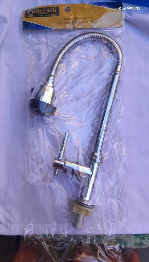 Llave cuello de ganzo de duchita de abajo 3700 cup's foto | MELLSHOP |  BizneCubano