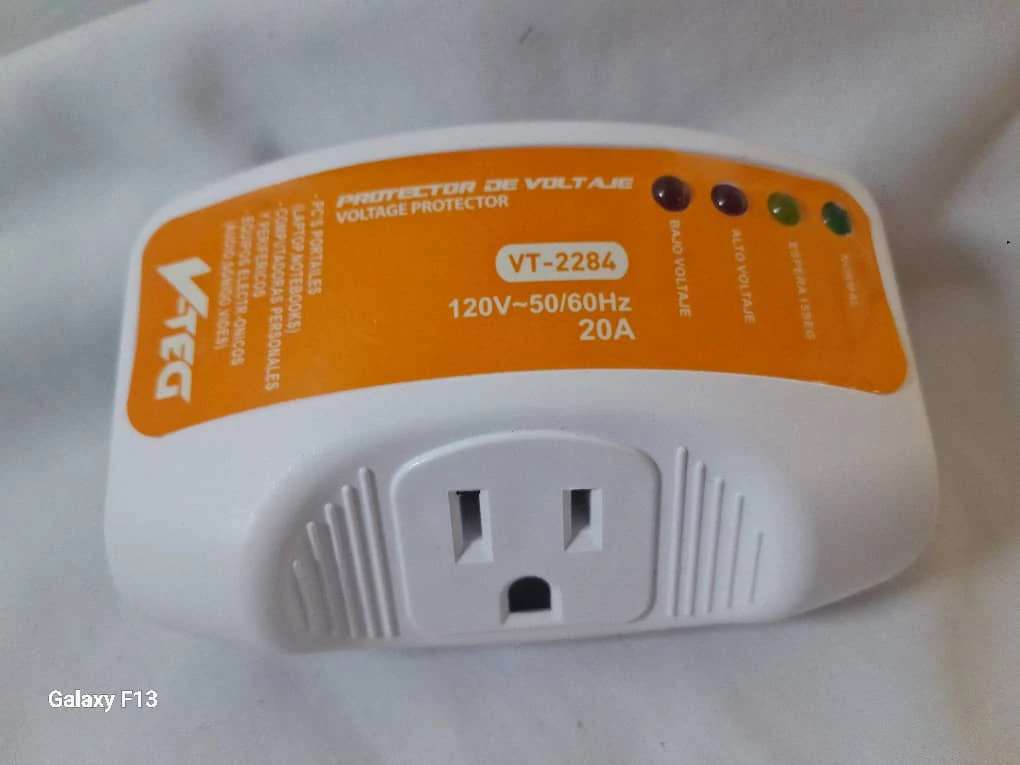 Protector de voltaje 110 v. 4700 cup's foto | MELLSHOP |  BizneCubano