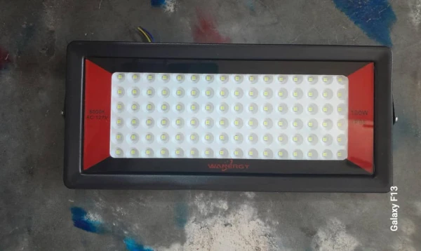 Foco de 100 w. 5200 cup's foto | MELLSHOP |  BizneCubano